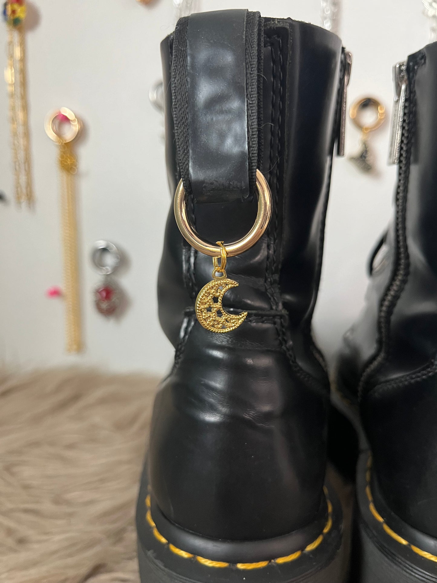 Charms lunes dorées