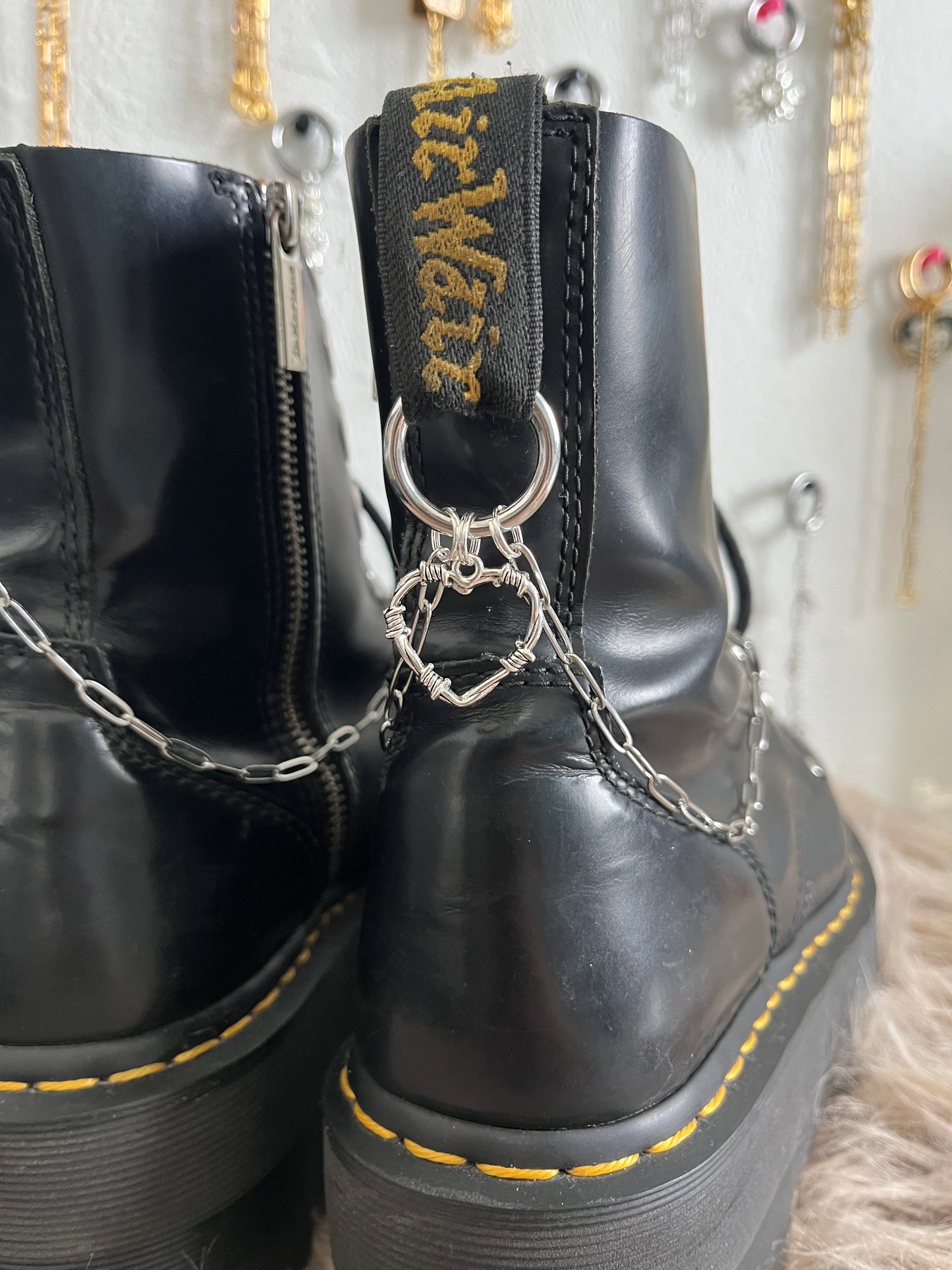 Chaînes cœurs barbelés