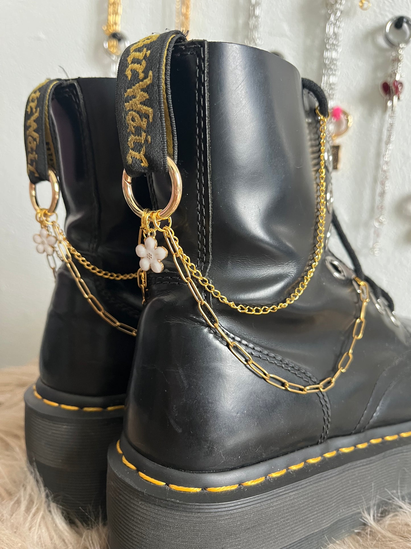 Chaînes doubles fleurs