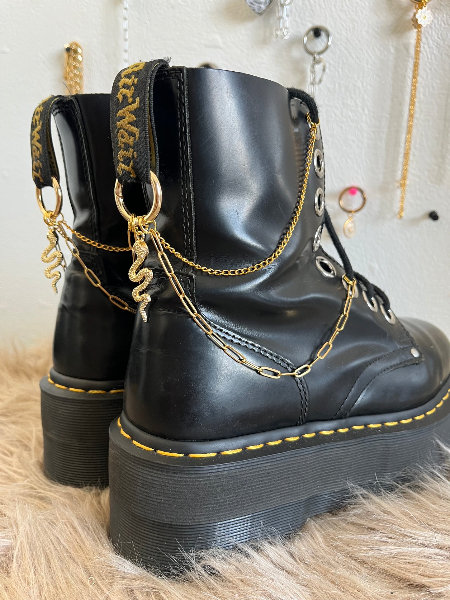 Chaînes doubles serpents