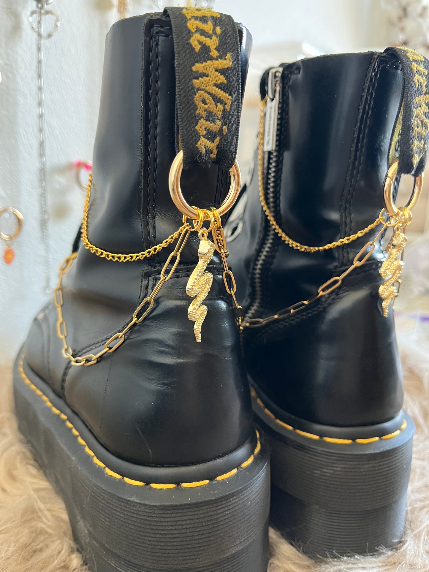 Chaînes doubles serpents