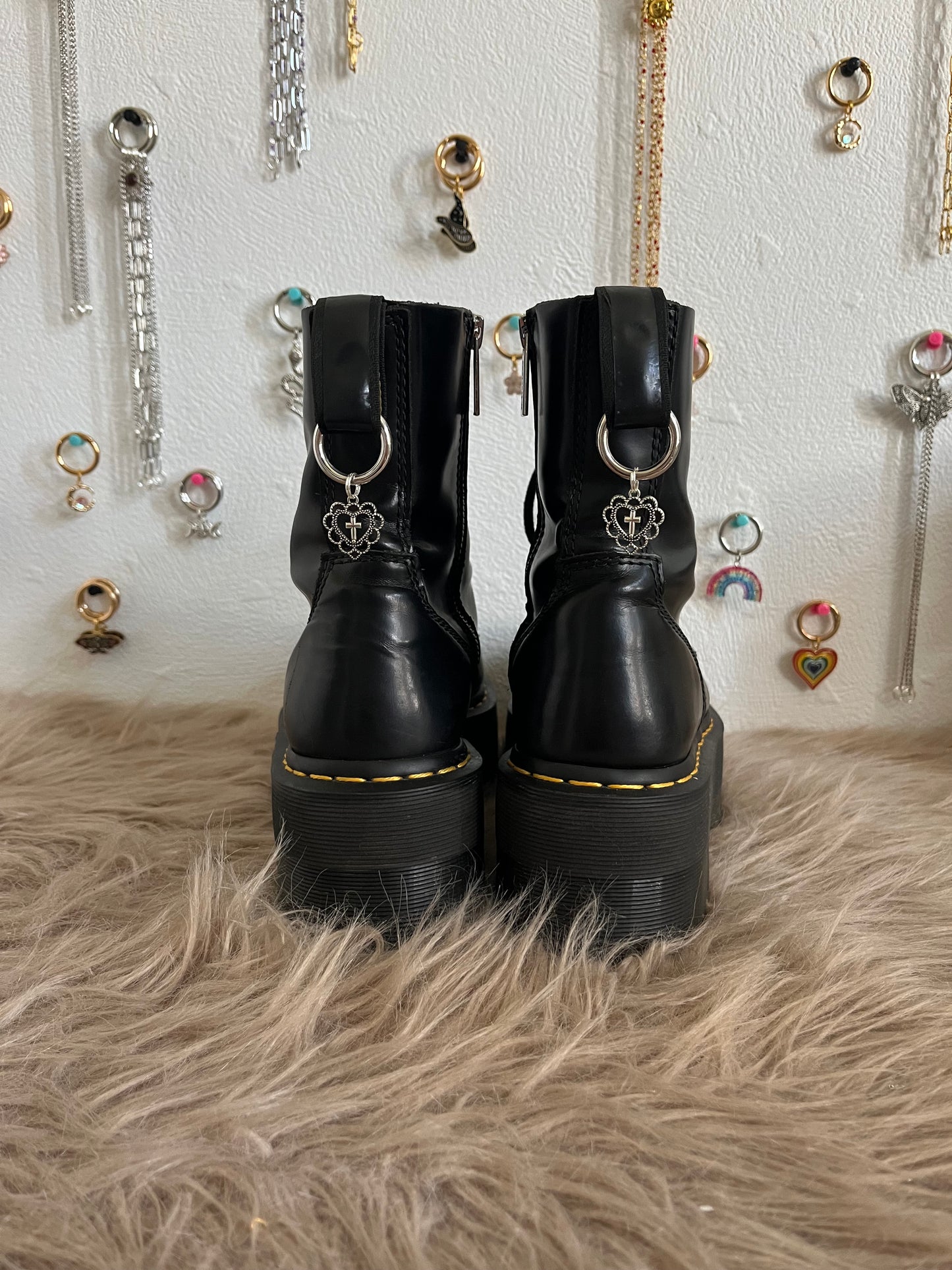 Charms cœurs croix